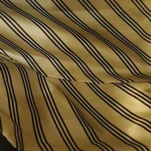 Brooks Brothers - Picture 5 of 9